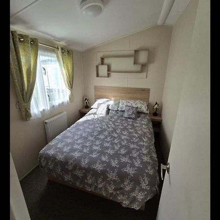 8 Berth Caravan Martello Beach Clacton Jaywick Sands Exterior foto